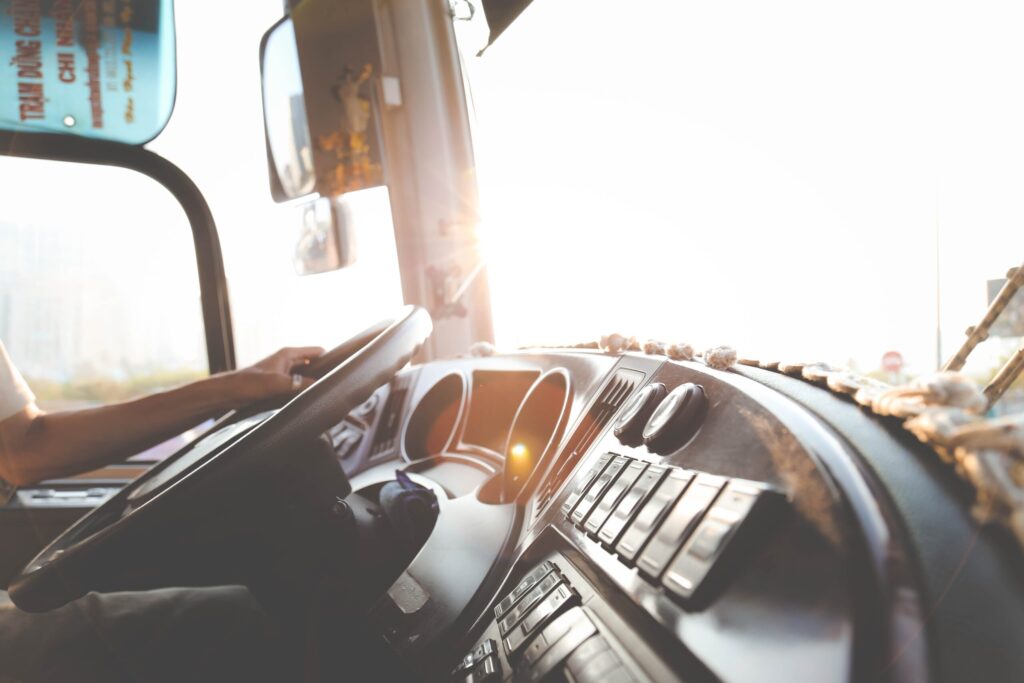 TRUCKINTERIORpexels lê minh 977213 scaled 1