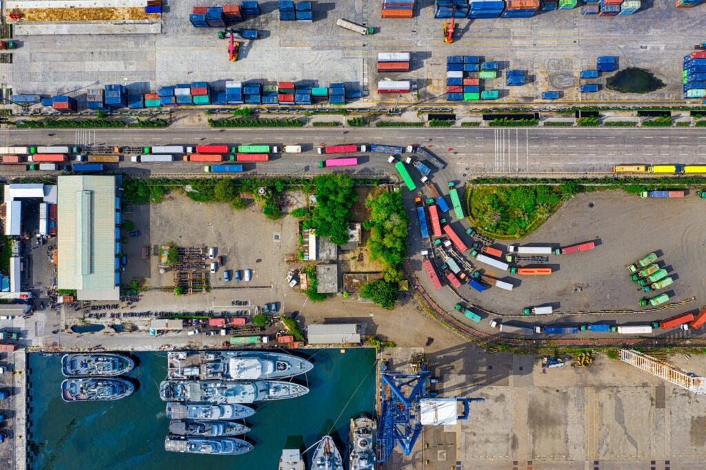 Getting your CDL may be the answer to your retirement blues. 14 pexels tom fisk 2226457